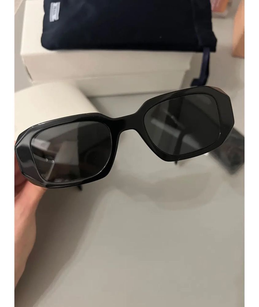 Солнцезащитные очки Prada Оригинал