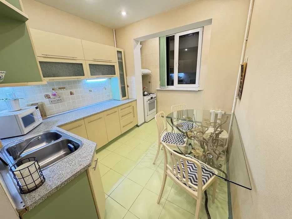 Мирабадский район, метро Ойбек, кафе Брокколи 
Комнат: 2 Аренда