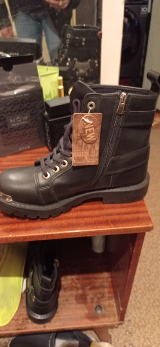 Ботинки модные мужские