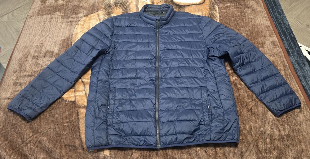 Мъжко олекотено яке, голям рамер