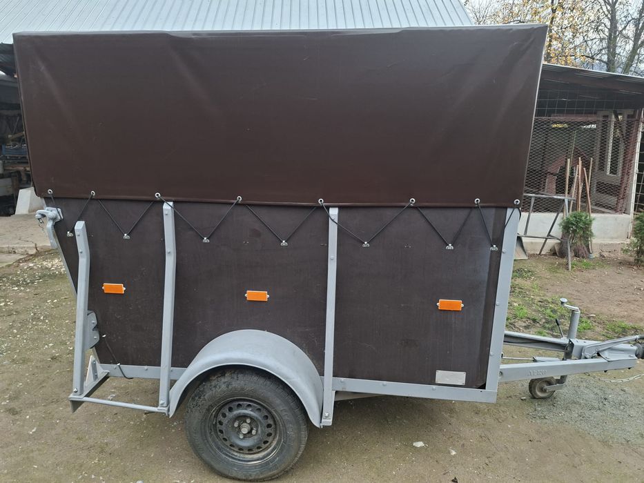 Vând remorcă/transport animale