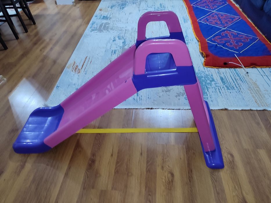 Детскся горка,почти новая
