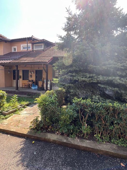 Vand apartament 2 camere la casa