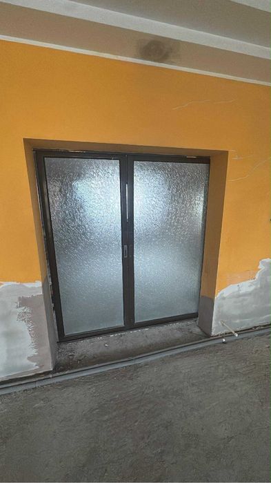 Vand usi din termpan si centrala termica pe gaz cu tot cu calirofire