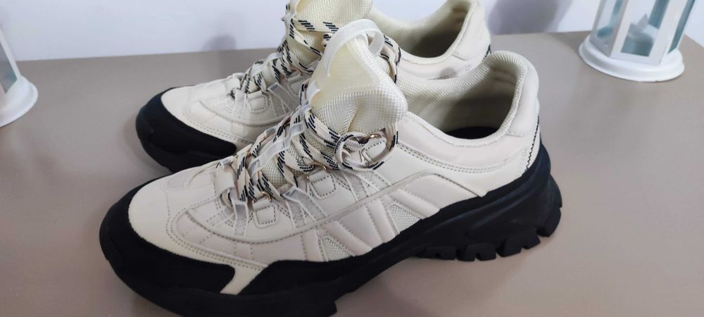 Adidasi Zara cu brant memory (superbi) - M 39 foarte comozi! Snikers
