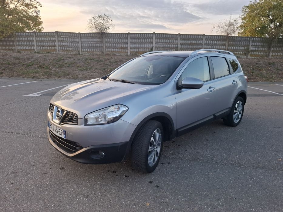 Nissan Qashqai +2. 1.5  Tekna DCi 110 cp
2010 fără DPF