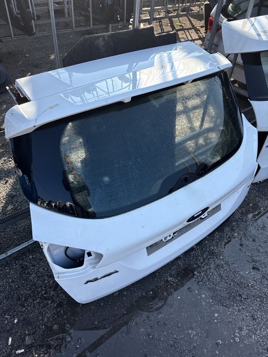 Заден капак за Ford Kuga 2009год.
