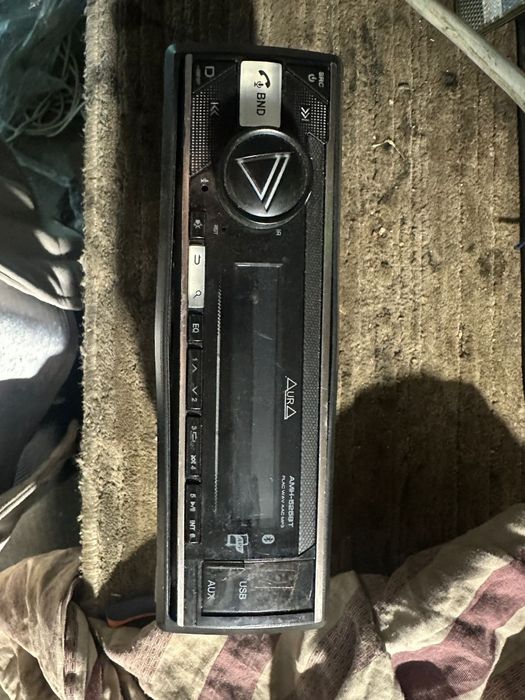 Автомагнитола AurA AMH-525BT

Продаю свою автомагн