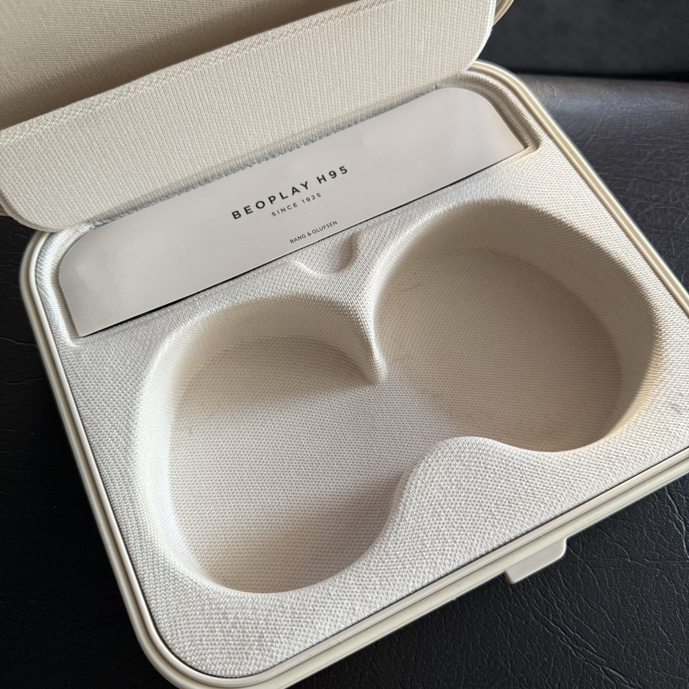 Bang & Olufsen H95