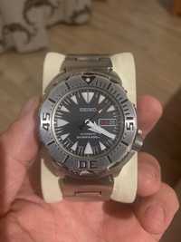 Vând ceas Seiko Monster