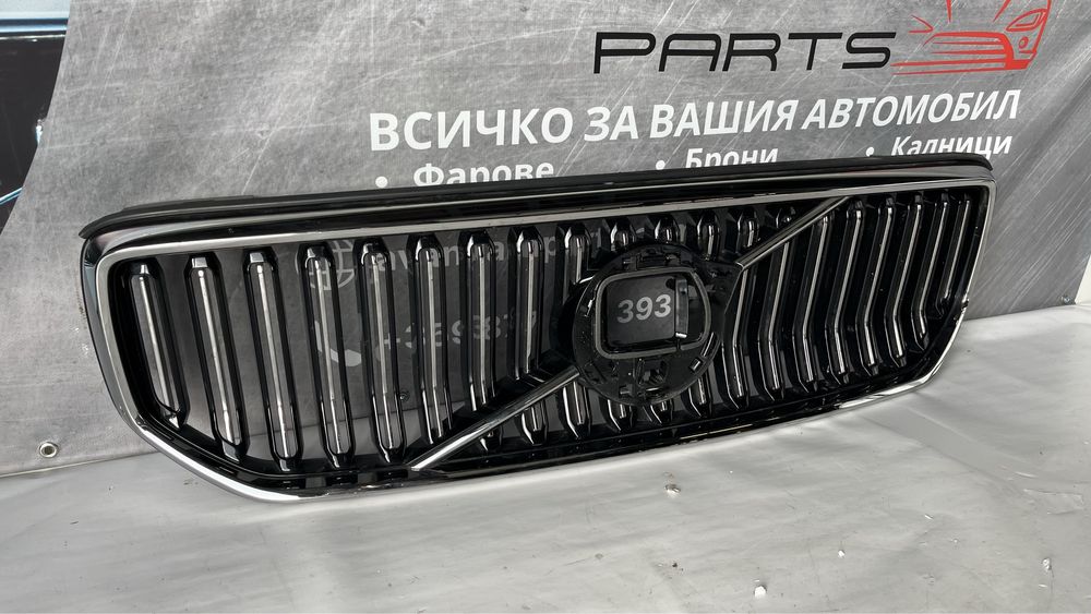 Решетка Volvo XC40 2018-