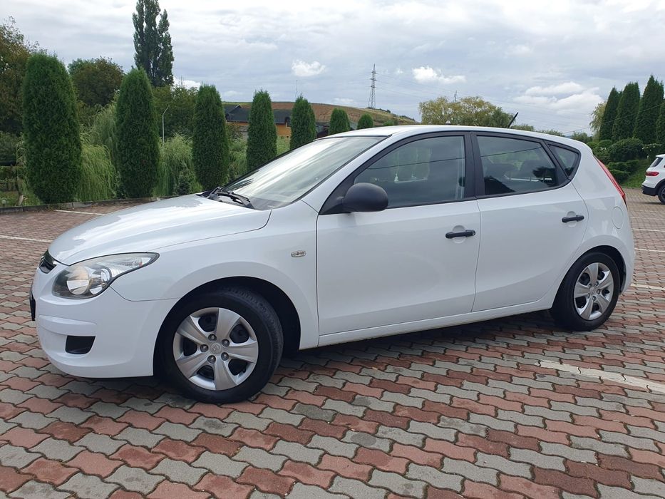 -Hyundai i30 facelift-1.4benzina-109cai-2010-euro4-germania-