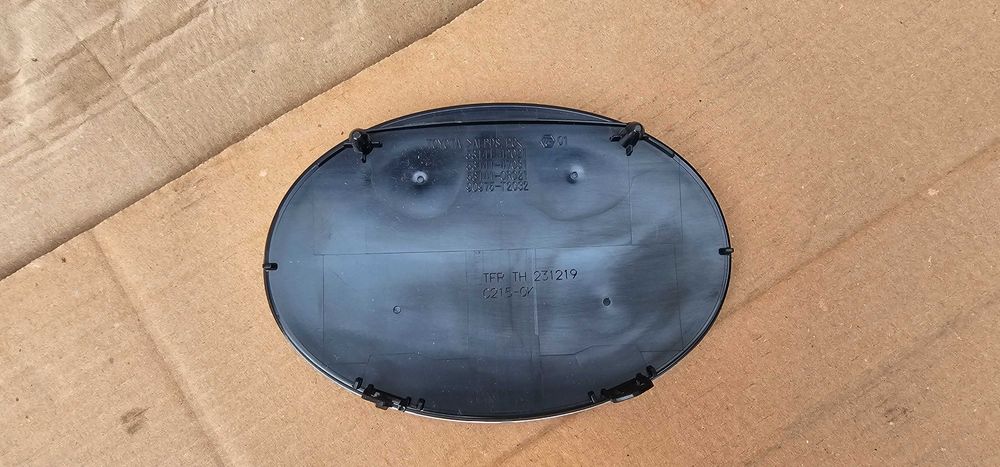 Emblema fata Toyota Corolla / Rav 4 / C-HR 2016 / 2017 / 2018 2019