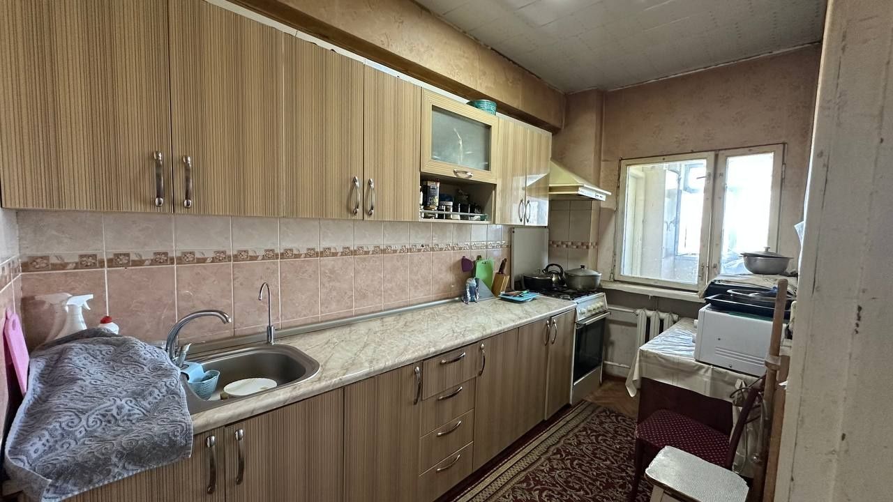 Продаётся 3-х комнатная квартира Ц-5