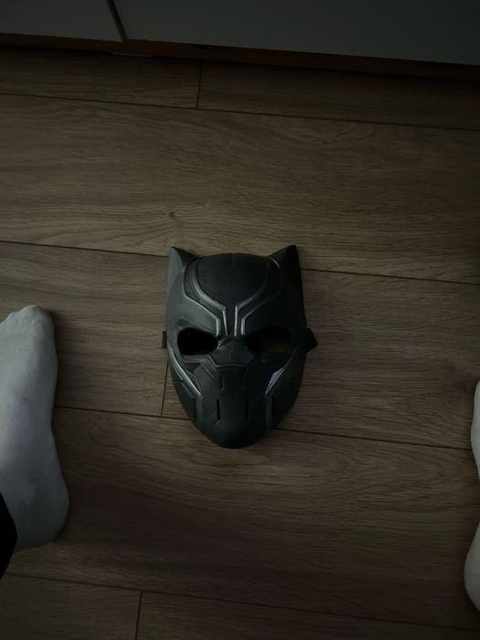 Черная пантера его маска))