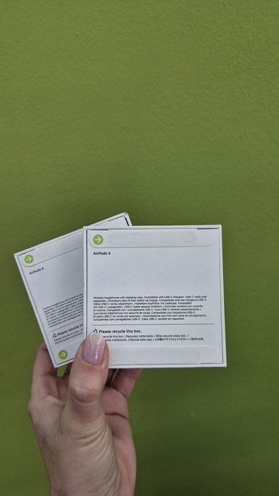 AirPods seria 4 simple