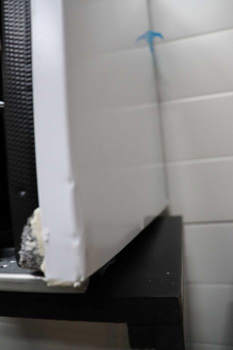 Comfee Свободностоящ, RCU40WH2 Мини Фризер, 31л, лек козметичен дефект