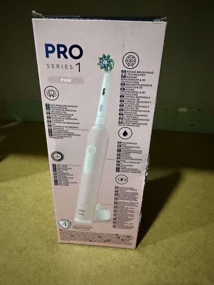 Periuta de dinti electrica oral B PRO series 1