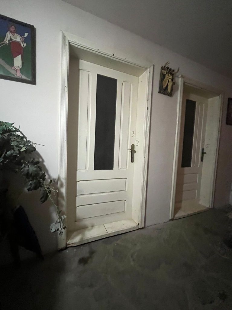 Uși lemn masiv brad