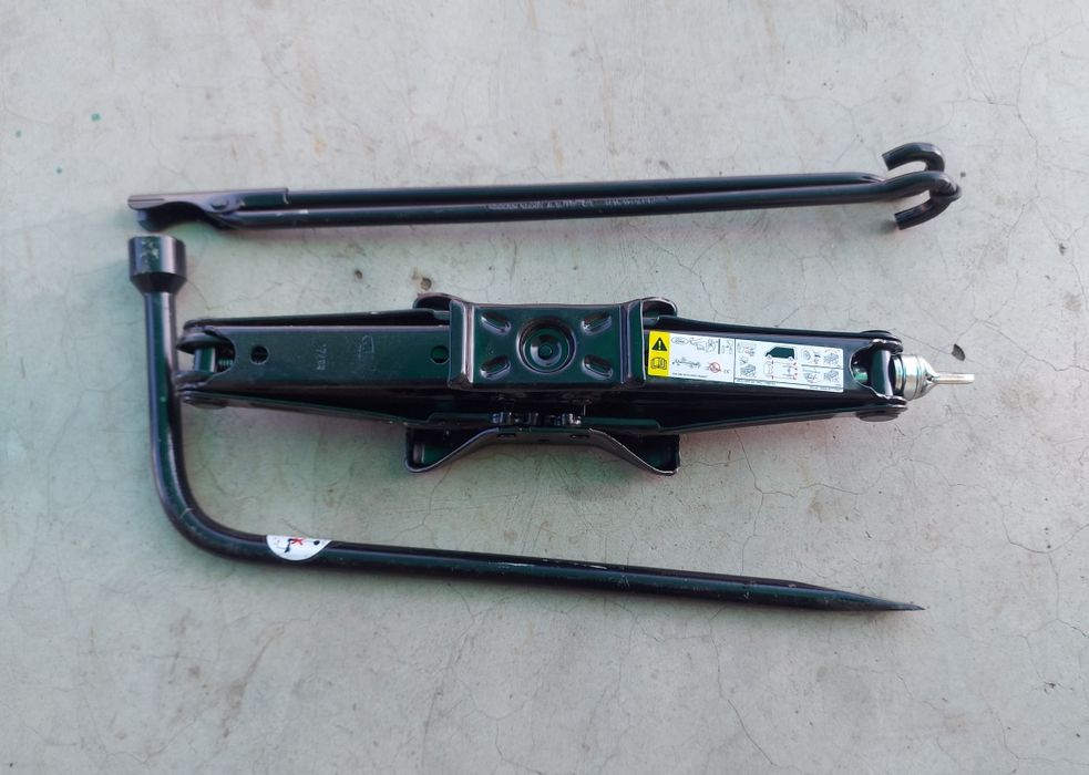 Set de cric + cheie original Ford Transit Tranzit Custom