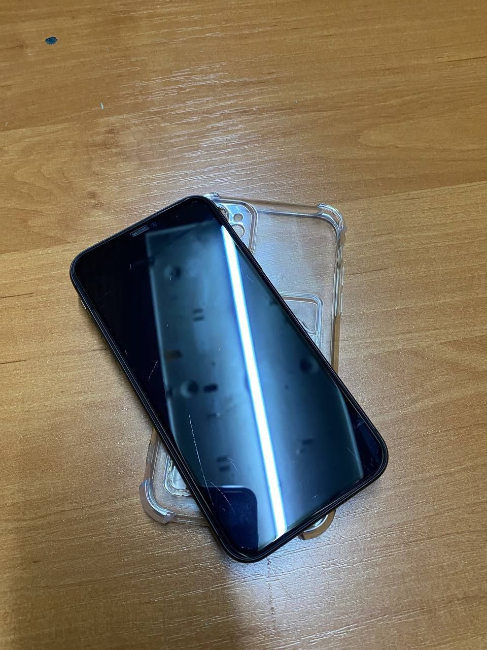 Iphone 11 black  65 gb