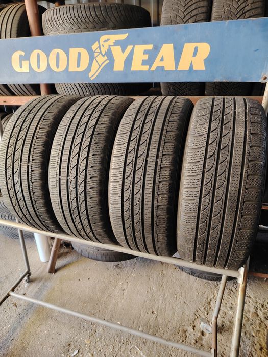 205/50 R17 Ice-Plus Rotalla M+S cu buză pentru protectia jantelor