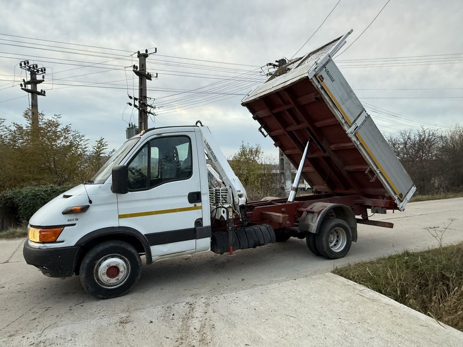 Iveco Daily Basculabil cu Macara