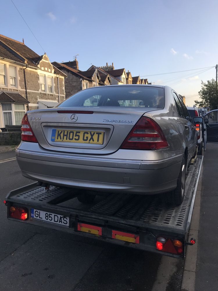 Dezmembrez mercedes w203 c180 kompressor