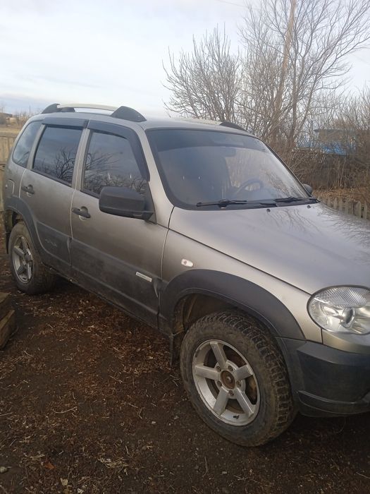 Продам ниву шевроле