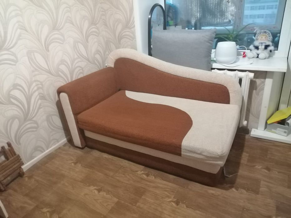Продам диван тахта
