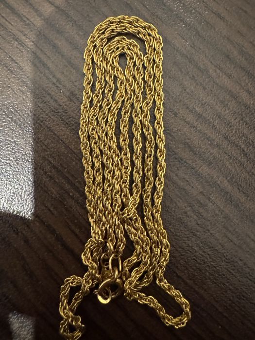 Позлатен синджир