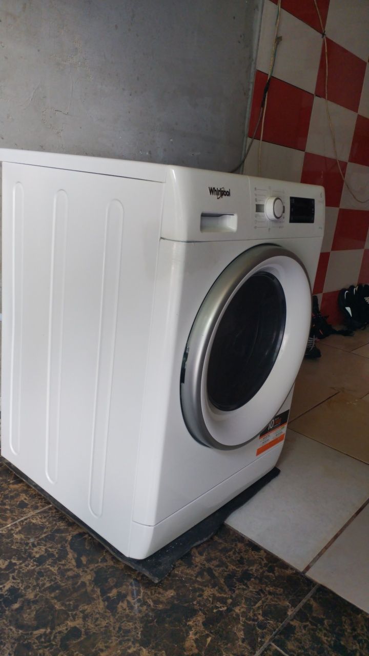 Mașină de spălat Whirlpool  adusa din Germani a acum recent