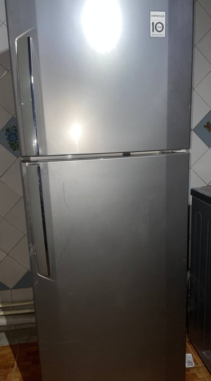 Haladilnik va gaz plita sotiladi