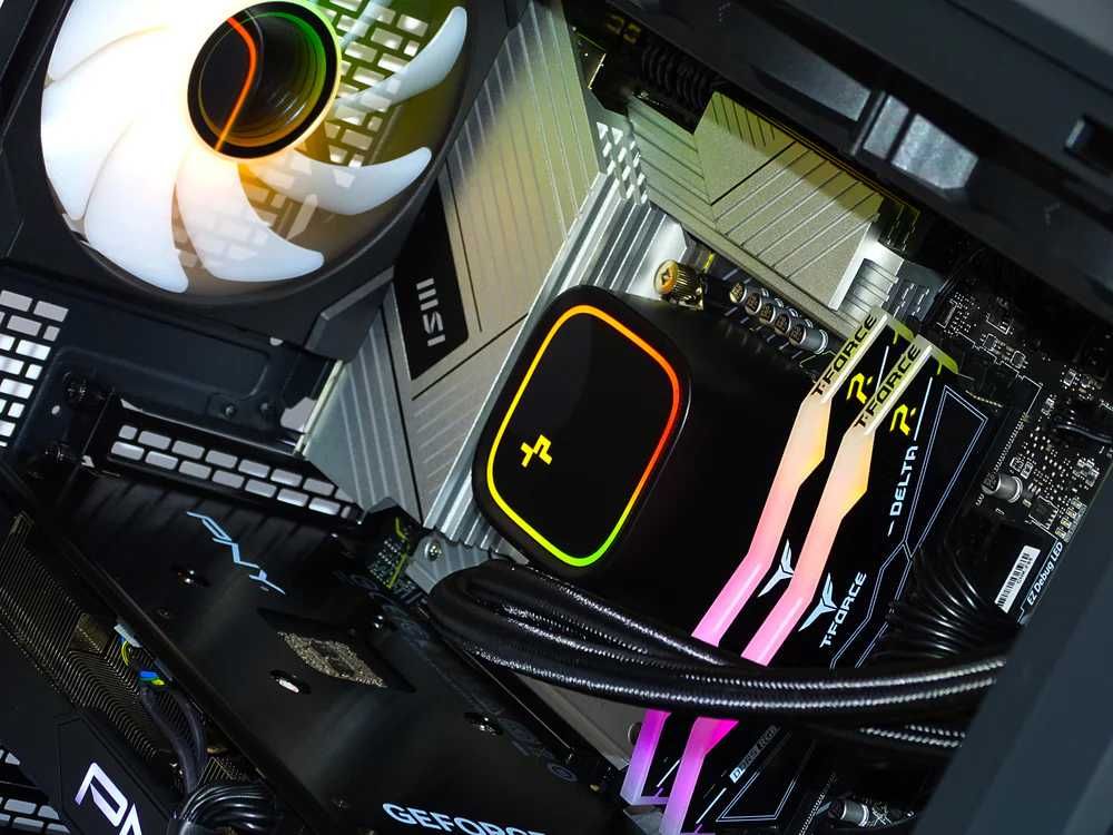 RTX 5070 / Ryzen 7500F Геймърски