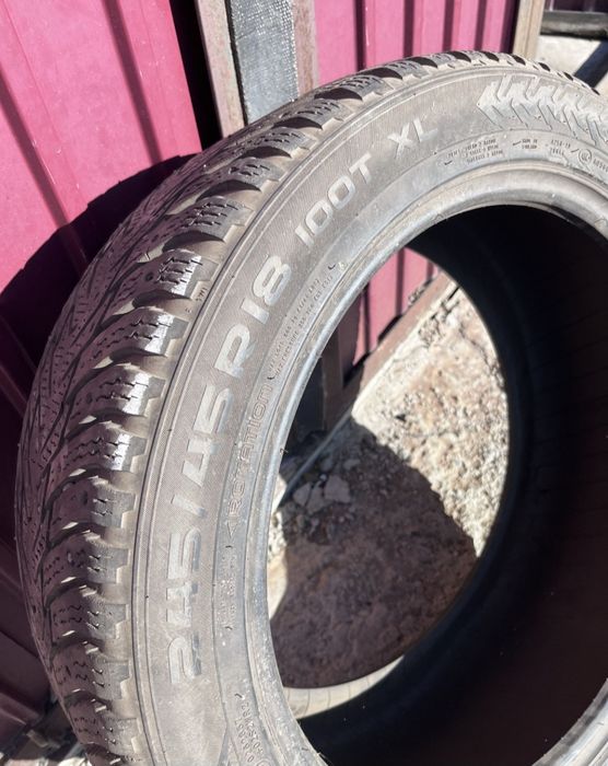 Nokian зимняя 245/45/R18