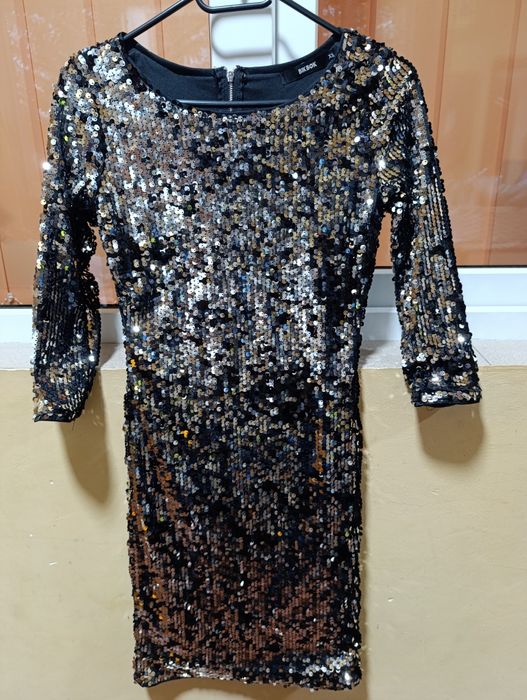 Rochie scurta eleganta cu paiete