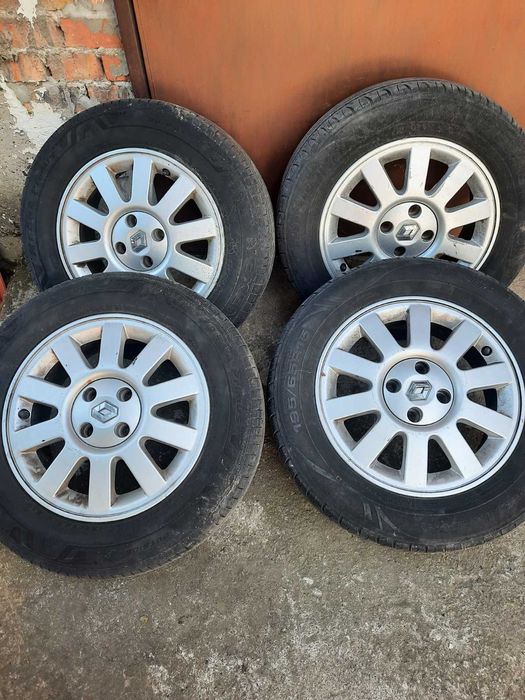 Джанти с гуми 4х100 15 цола рено