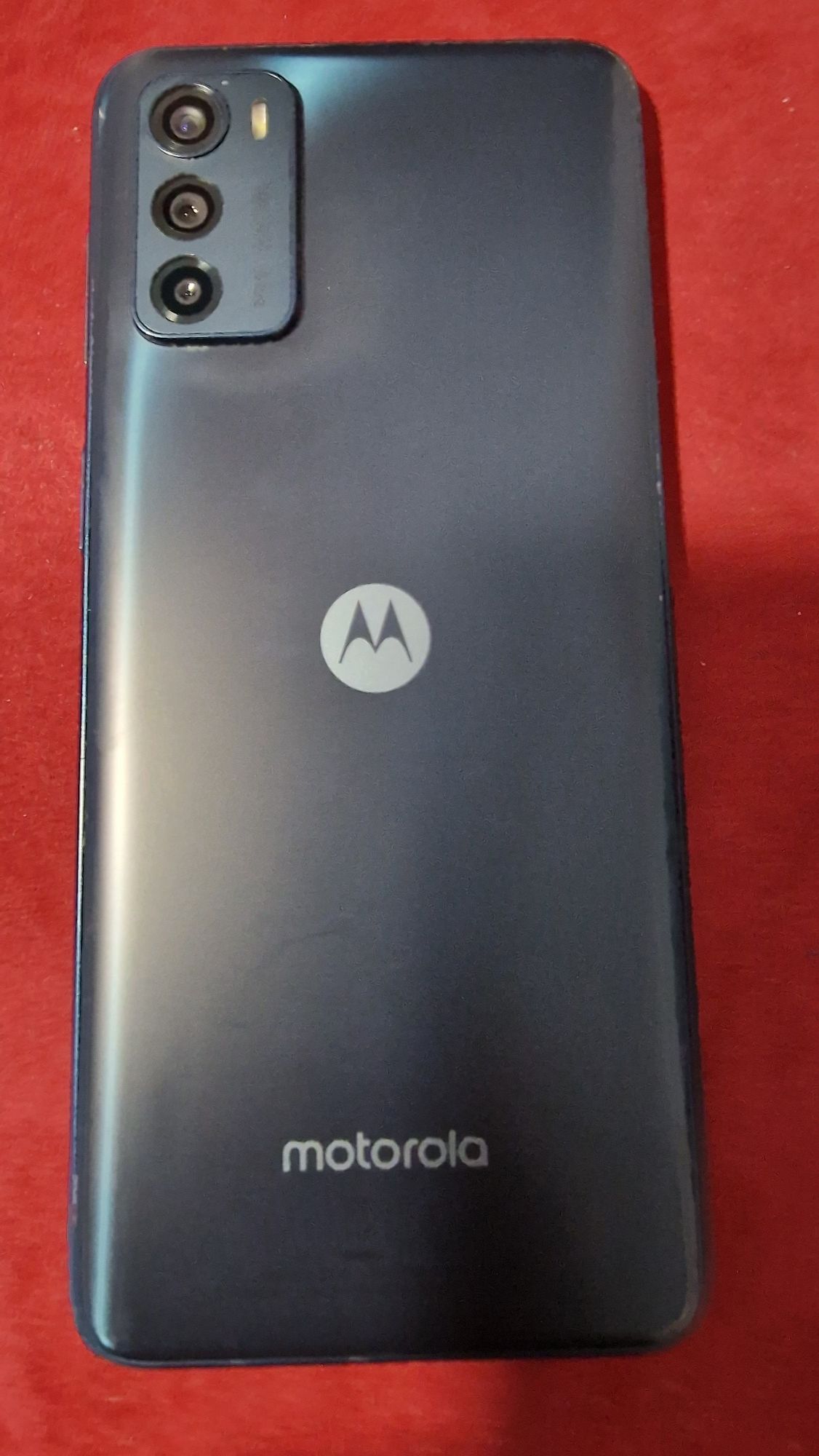 Vând motorola g42