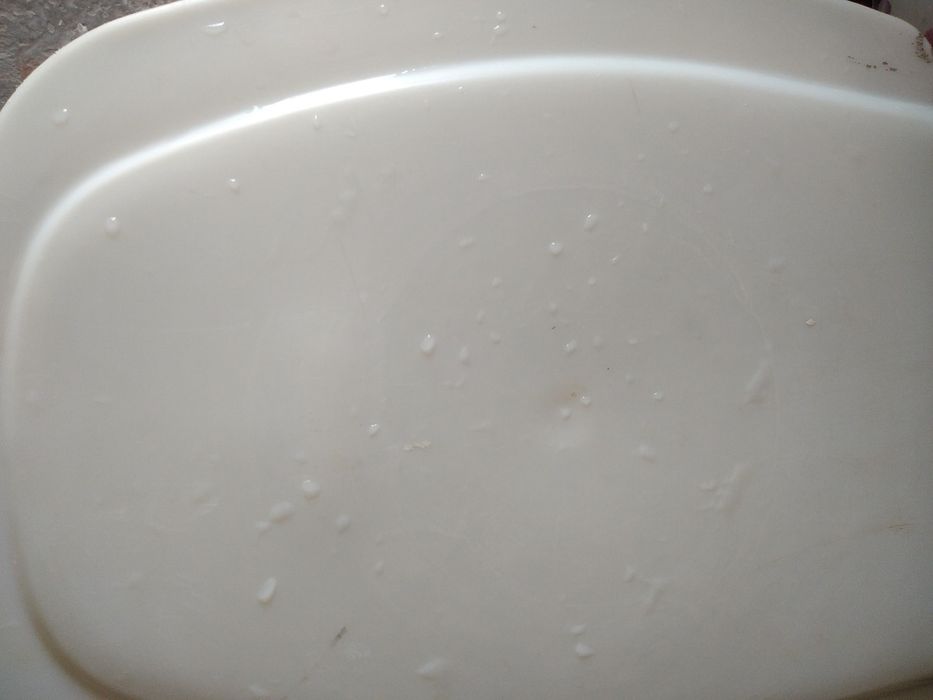 Бурынғы Унитаз кришкасы нови сатлад