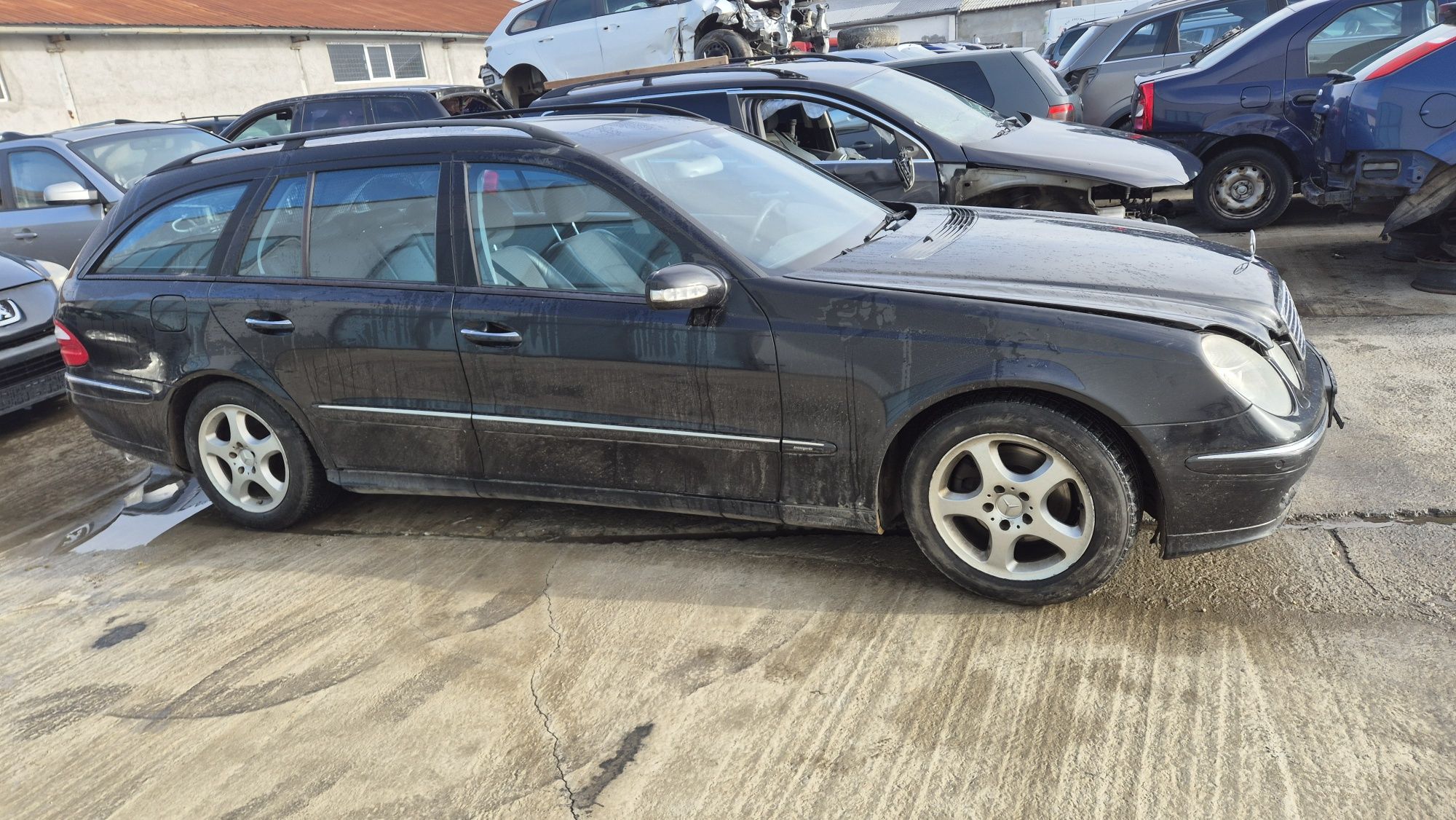 Vând haion complect mercedes w211