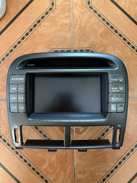 Toyota celsior экран