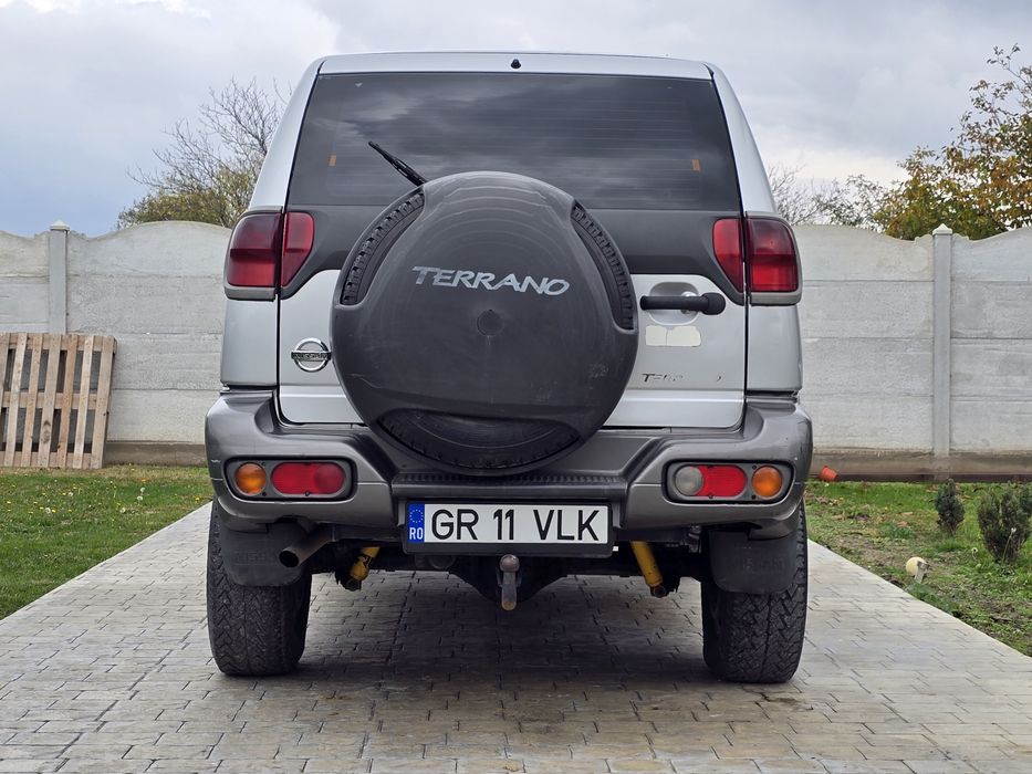 Nissan Terrano II