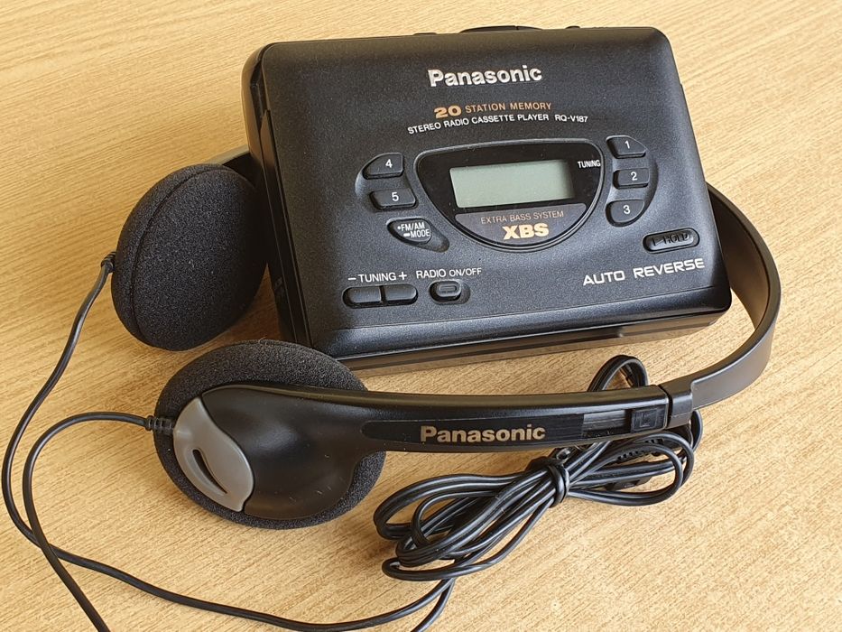 Walkman panasonic cu casti