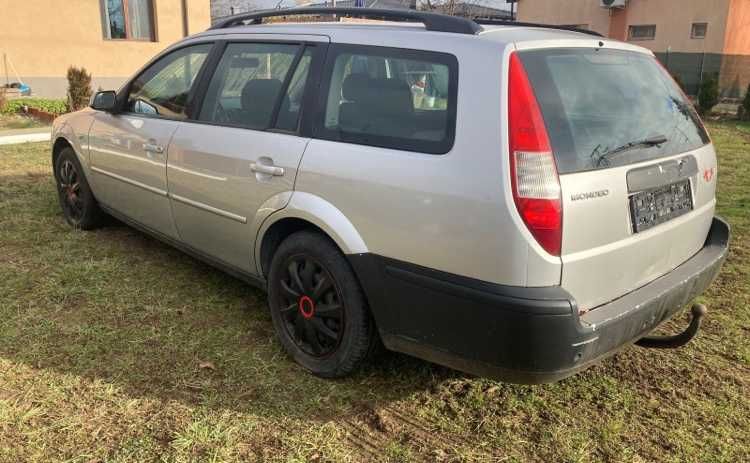 Продавам Ford Mondeo