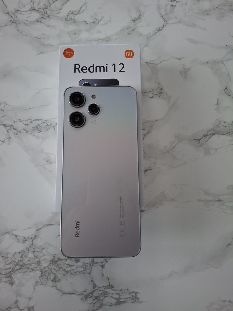 Телефон Redmi 12 256 gb