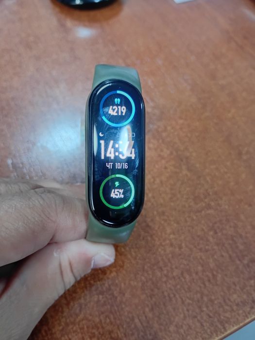 Смарт часы ми 6, цвет болотный,в запасе черный ремешок