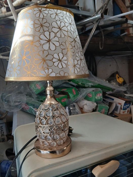 Свитилник с лампой.