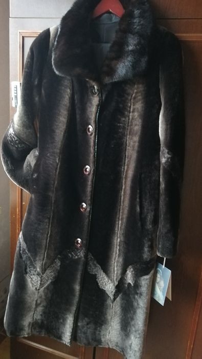 Шуба женская мутон, воротник из норки