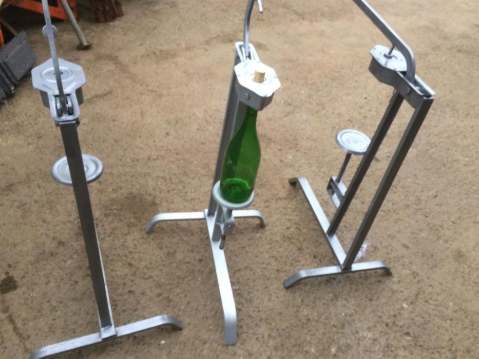 Capsator Sticle cu Pluta