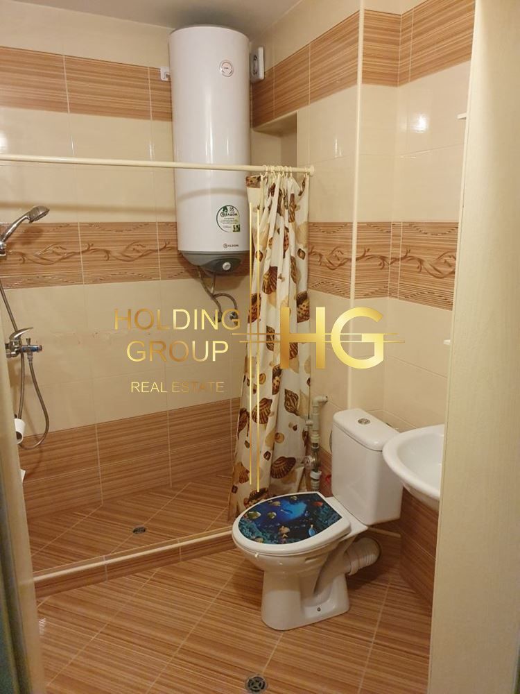 Продава се Тристаен апартамент в Варна, Левски - 100 кв.м за 2500 €/кв.м - Снимка #6